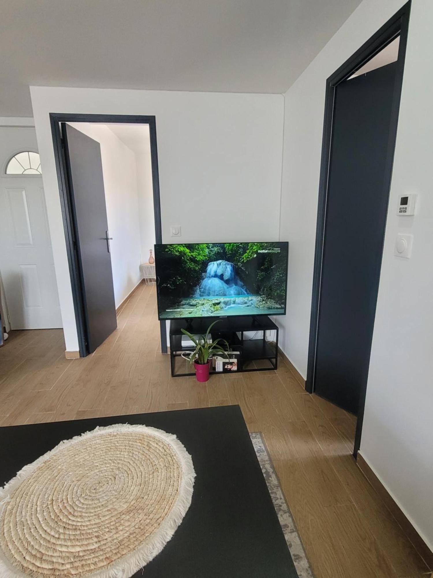 Coquet Appartement A 15Mn De Paris Et 10 Mn De Stade De France, Wifi, Netflix, Groslay ภายนอก รูปภาพ
